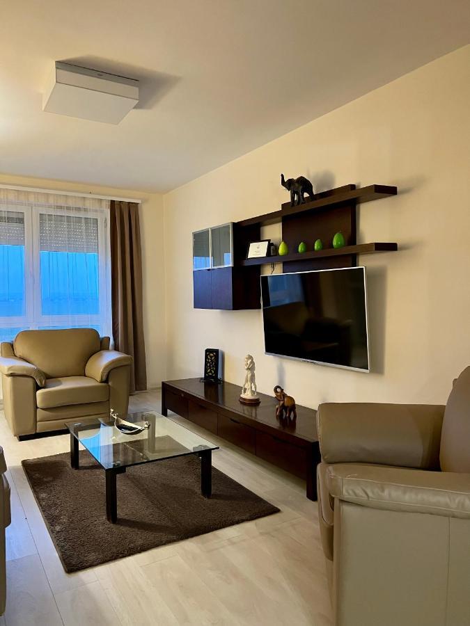 Chance Apartman Buekfuerdo מראה חיצוני תמונה